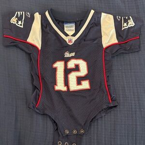 Reebok Patriots #12 Brady Onesie - 12M